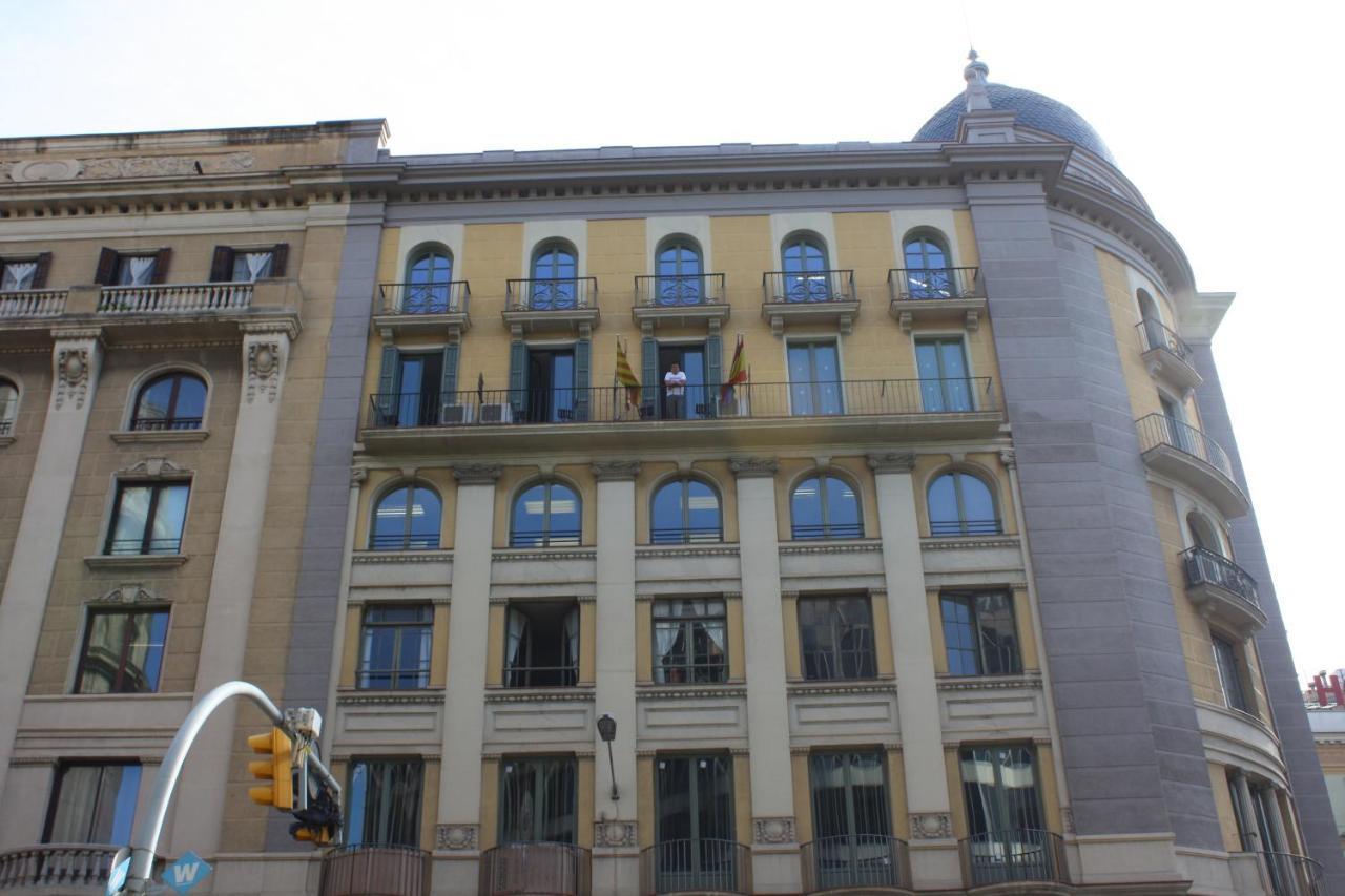 Pension Casa Blanca Hotel Barcelona Exterior photo