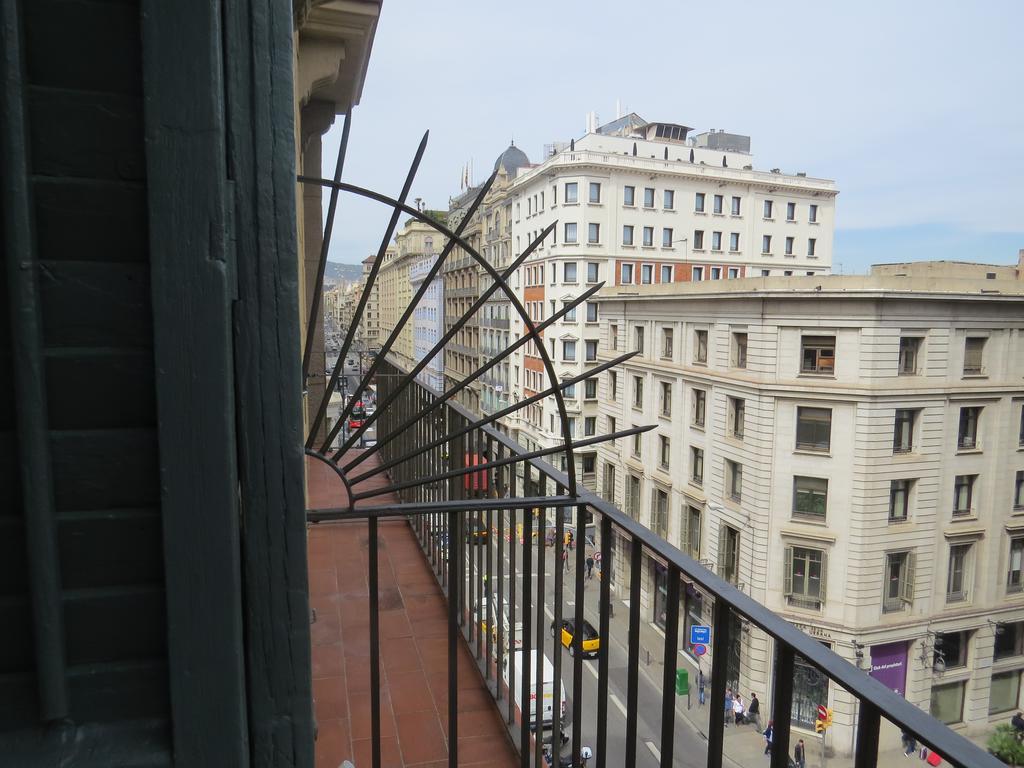 Pension Casa Blanca Hotel Barcelona Exterior photo